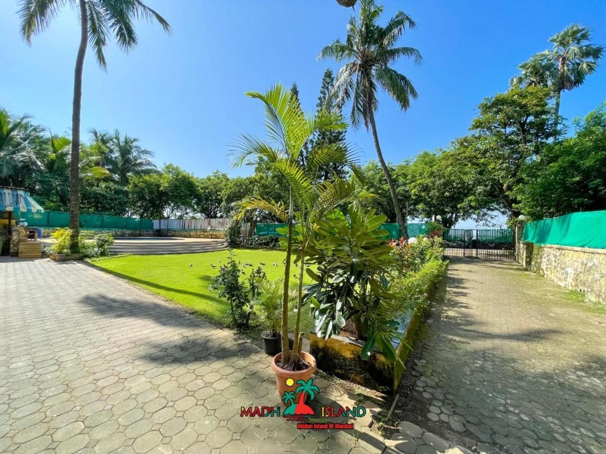 Villa By The Sea Bombaim Exterior foto