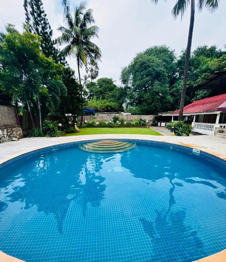 Villa By The Sea Bombaim Exterior foto